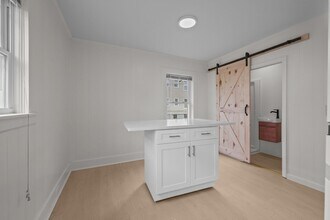 6 Coffin Ave Ct in New Bedford, MA - Building Photo - Building Photo