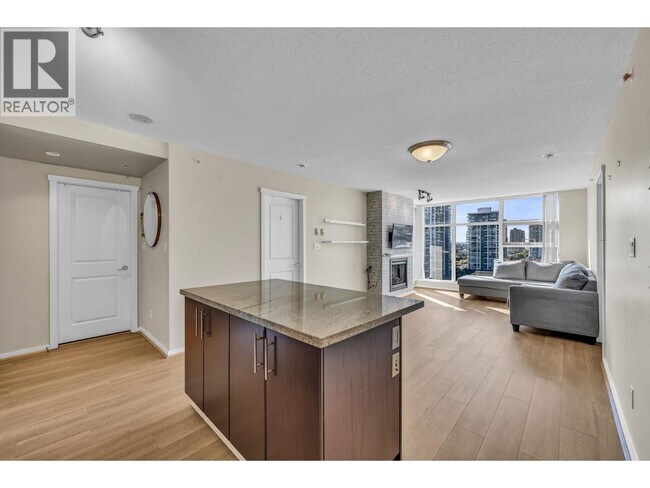 2289 Yukon Crescent in Burnaby, BC - Building Photo - Building Photo