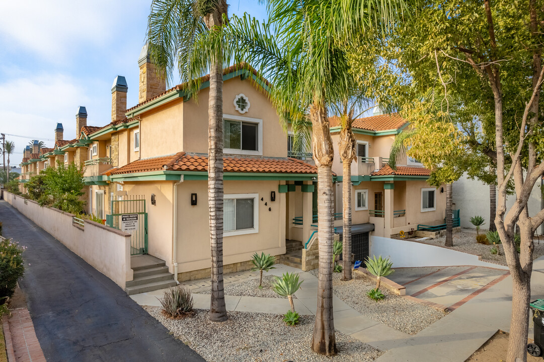 Stocker Gardens in Glendale, CA - Building Photo