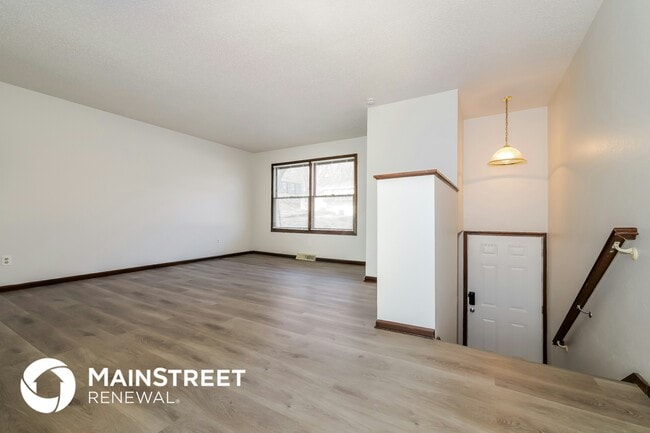 6469 NW 49th St in Kansas City, MO - Foto de edificio - Building Photo