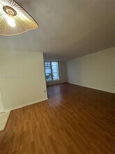 210 SW 11th St in Miami, FL - Building Photo - Building Photo