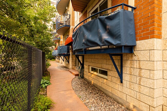 4220-4230 Rue Saint-Dominique in Montréal, QC - Building Photo - Building Photo