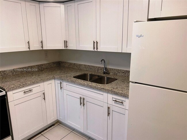 1750 NW 55th Ave in Lauderhill, FL - Building Photo - Building Photo