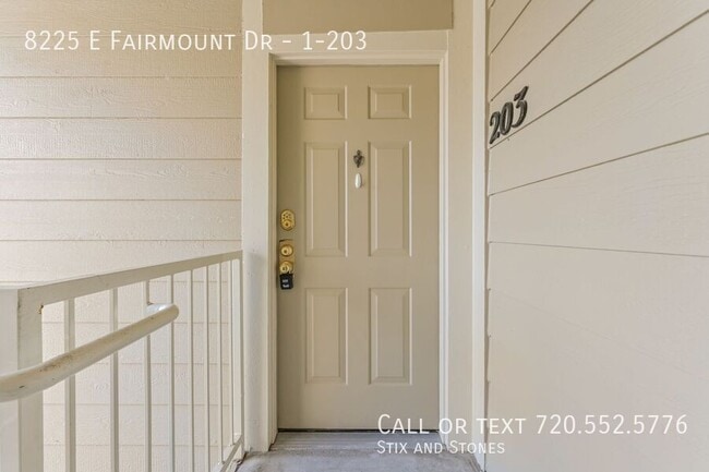 8225 E Fairmount Dr in Denver, CO - Building Photo - Building Photo