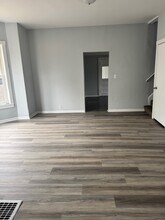 1123 E Cass St in Joliet, IL - Building Photo - Building Photo