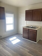 627 Fairholm Ave in Peoria, IL - Foto de edificio - Building Photo