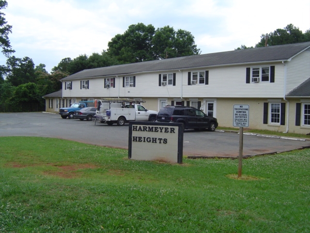 Marvin Villas in Charlotte, NC - Foto de edificio