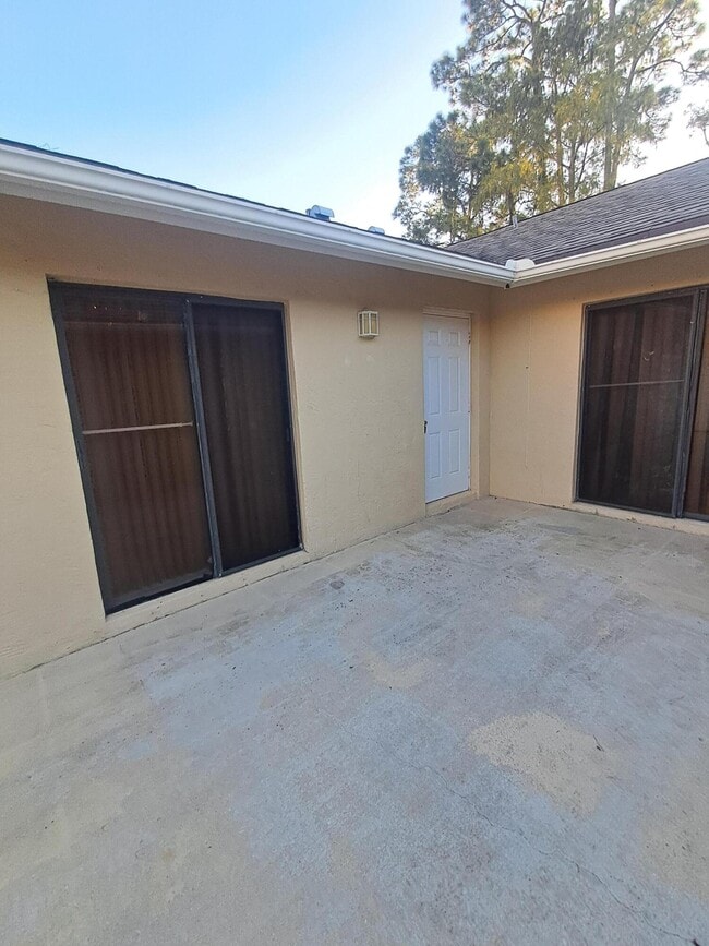 14068 Wellington Trace in Wellington, FL - Building Photo - Building Photo