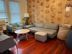103 Sciarappa St, Unit 2 in Cambridge, MA - Building Photo - Building Photo
