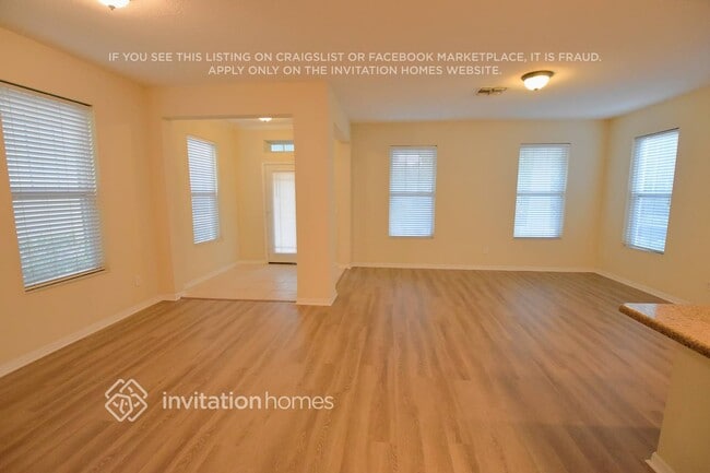 6849 Sundrop St in St. Cloud, FL - Building Photo - Building Photo