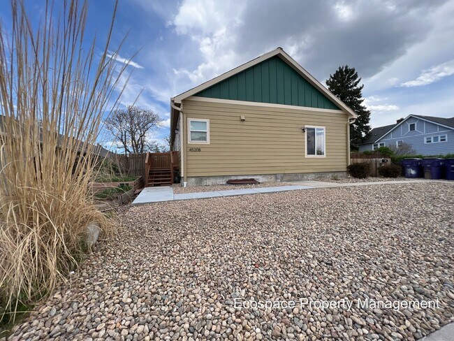 4520 Thompson Ct in Denver, CO - Building Photo - Building Photo