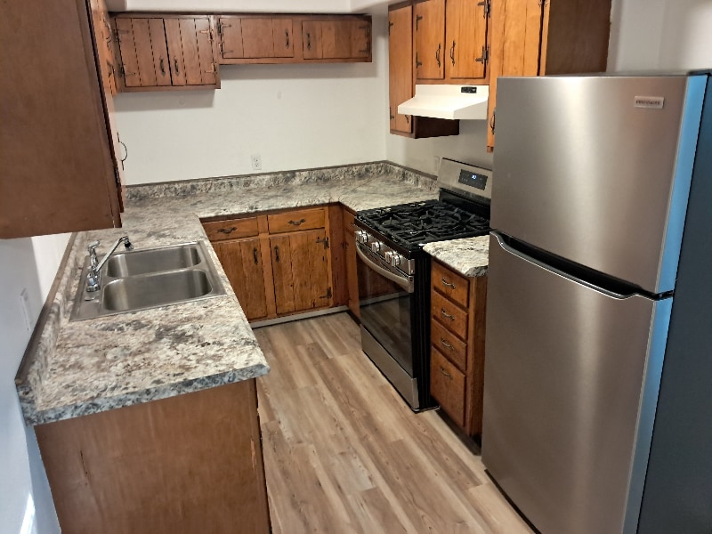 3392 Whitehall Rd in Muskegon, MI - Building Photo