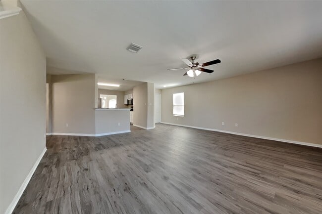 16758 N Rail Dr in Conroe, TX - Building Photo - Building Photo