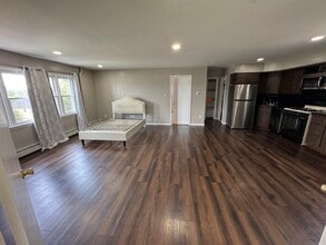 27 Overpeck Ave in Ridgefield Park, NJ - Building Photo - Building Photo