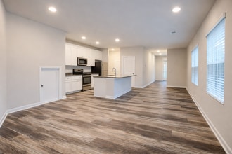 228 Hillcrest Dr in Mooresville, NC - Building Photo - Building Photo