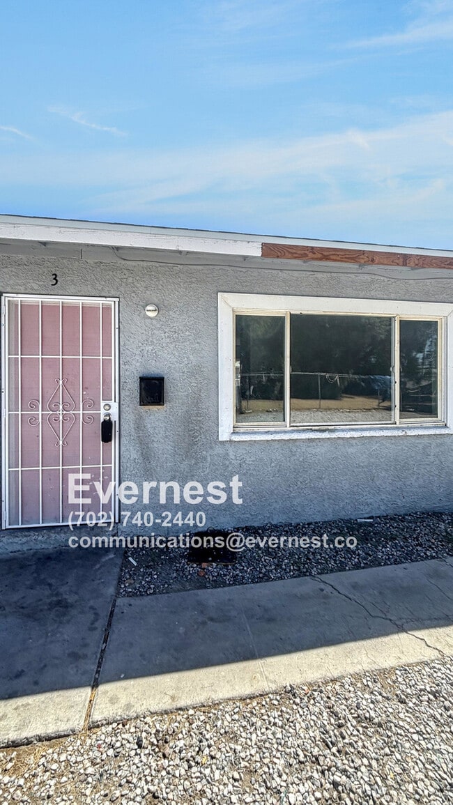 718 W Wilson Ave in Las Vegas, NV - Building Photo - Building Photo