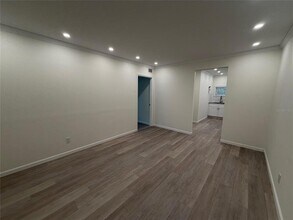 1156 Orange Ave in Dunedin, FL - Foto de edificio - Building Photo