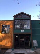 Campus Apartments in Eugene, OR - Building Photo