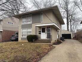 1771 Tanglewood Dr in Akron, OH - Building Photo