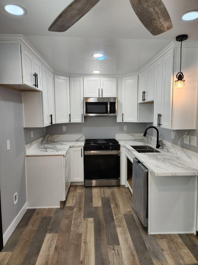 property at 3014 Clay Ave