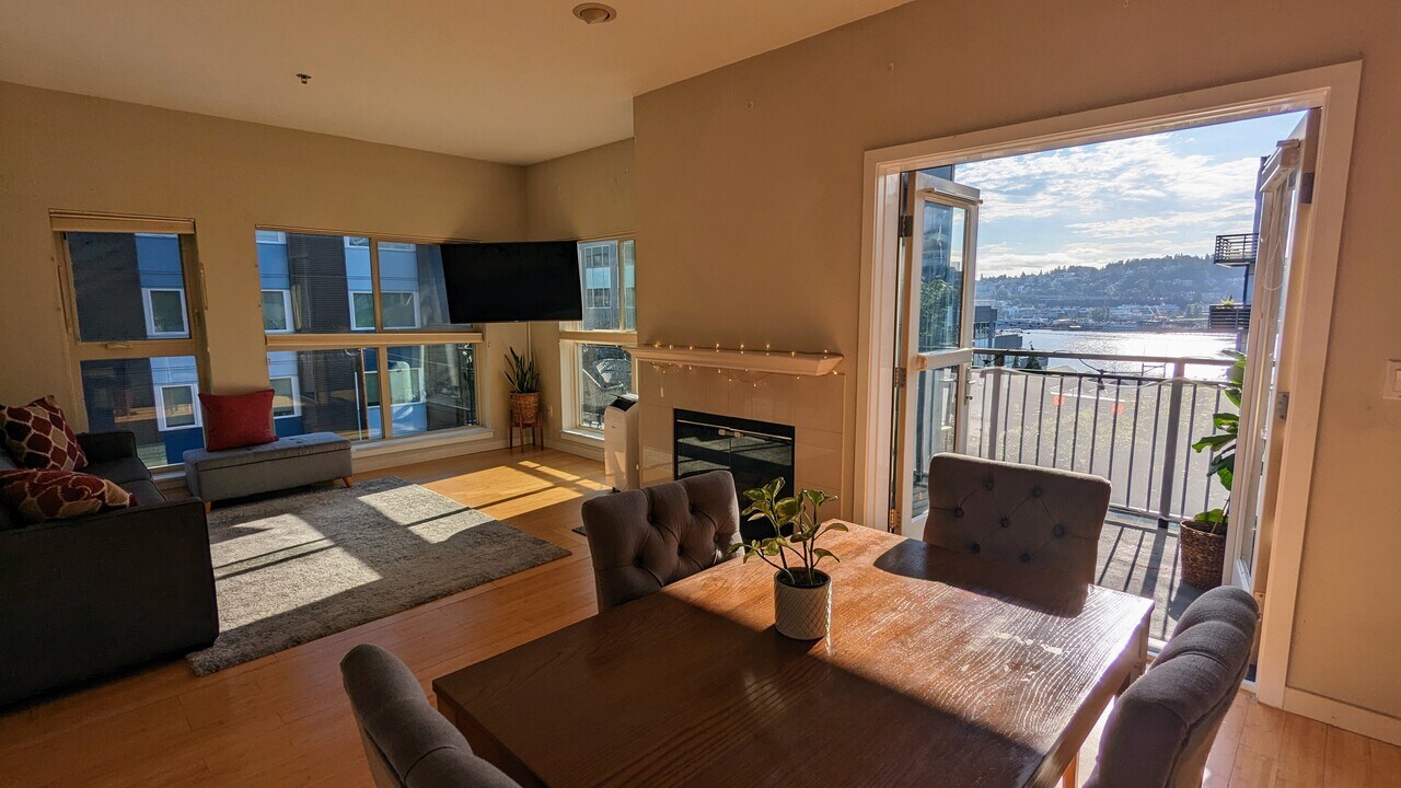 701 Galer St, Unit 301 in Seattle, WA - Building Photo