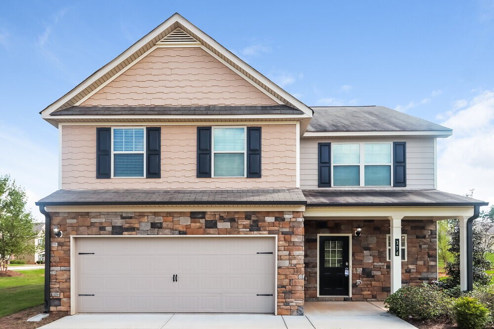 174 Biscayne Terrace in Hampton, GA - Building Photo