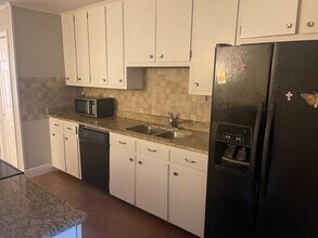 113 Vanderbilt Dr in Mobile, AL - Building Photo - Building Photo