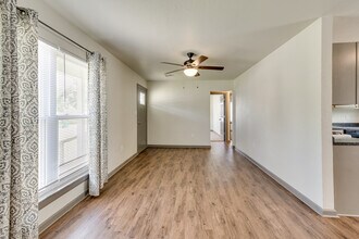 2408 NW 40th St in Oklahoma City, OK - Building Photo - Building Photo