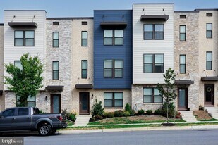 813 Bond St in Frederick, MD - Building Photo