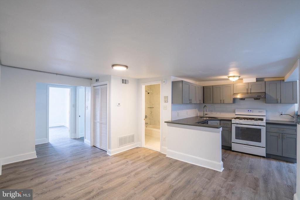 1726 Pine St in Philadelphia, PA - Building Photo