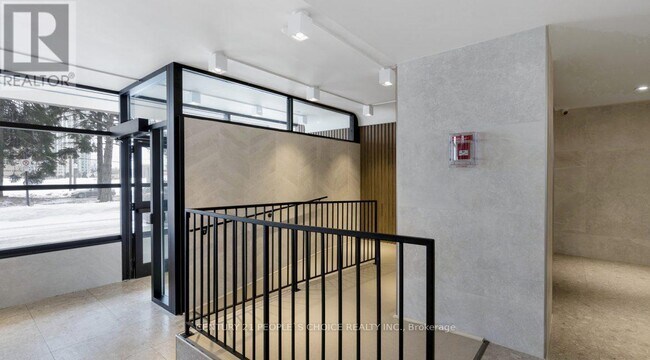 3875 Sheppard Ave E in Toronto, ON - Building Photo - Building Photo