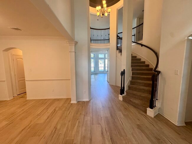property at 14442 Mountain Cliff Ln