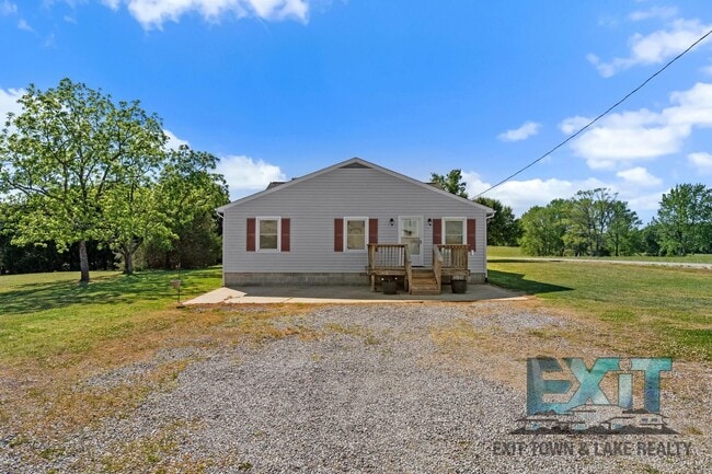 property at 2516 Smith Cross Rd