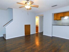 1131 Dallas Dr in Denton, TX - Building Photo - Building Photo