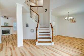 1810 Oakleaf Cir in Pearland, TX - Building Photo - Building Photo