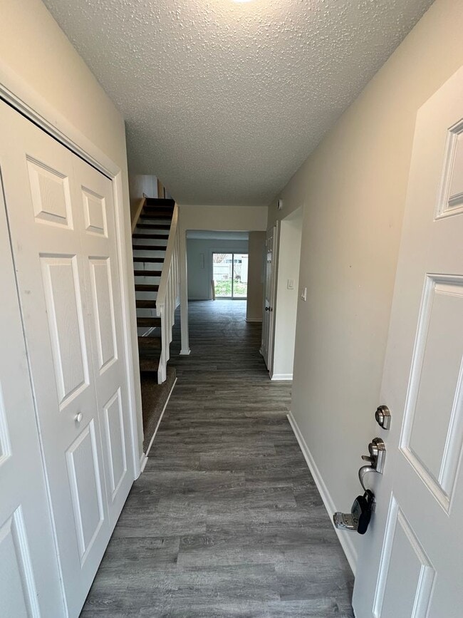 3775 Chimney Creek Dr in Virginia Beach, VA - Building Photo - Building Photo