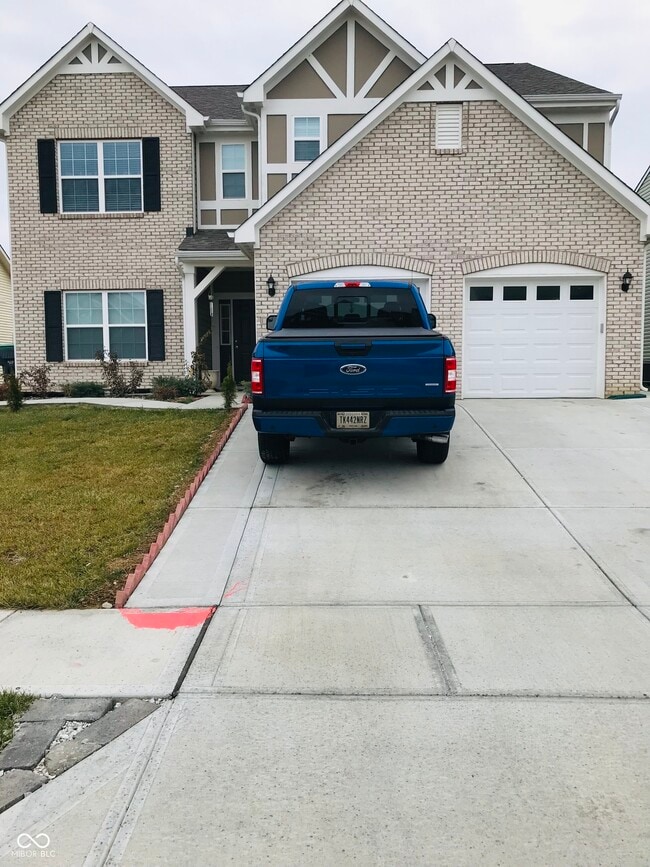 property at 822 Blue Ash Trail