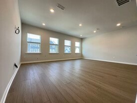 2801 Farmhouse Dr in Apex, NC - Building Photo