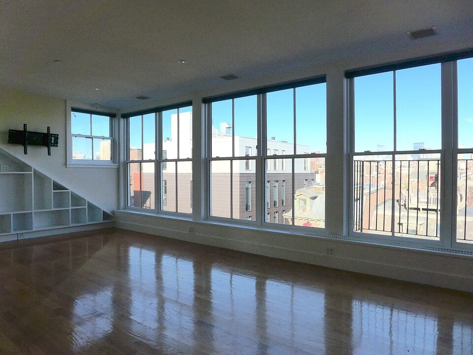 608 Massachusetts Ave in Boston, MA - Building Photo