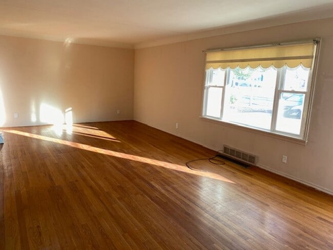 2209 Manley Ave in Granite City, IL - Building Photo - Building Photo