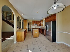 107 Monticello Dr in Mansfield, TX - Foto de edificio - Building Photo