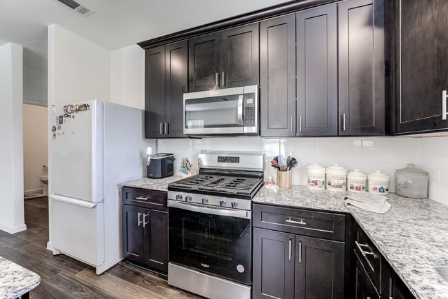 property at 338 Shady Cedar Hl Ln