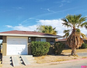 Casa Encinas At River Heights in Blythe, CA - Foto de edificio - Building Photo