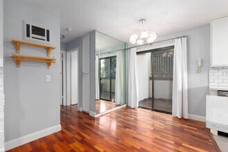 4415 38th St in San Diego, CA - Foto de edificio - Building Photo