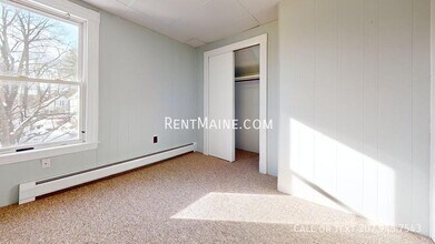 17 Edwards St in Waterville, ME - Building Photo - Building Photo