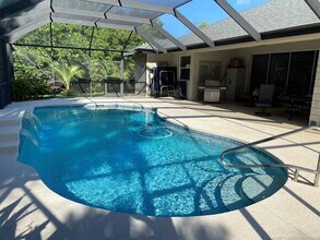 94 NE Elderberry Terrace in Jensen Beach, FL - Building Photo - Building Photo