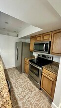 7003 NW 63rd St in Tamarac, FL - Building Photo - Building Photo