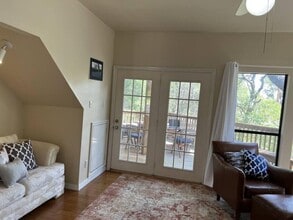 501 Westbrook Dr in Austin, TX - Foto de edificio - Building Photo