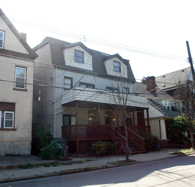 361 Spahr St in Pittsburgh, PA - Foto de edificio - Building Photo