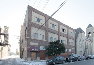 55-61 E 24th St in Chicago, IL - Building Photo - Building Photo